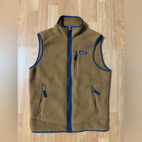 Patagonia Other - Patagonia Vest Adult Small Beige Retro Pile Full Zip Pocket Deep Fleece Outdoor